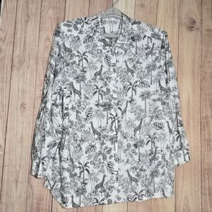 Jane and Delancey Women’s Giraffe Safari Print Button Down Size 2X